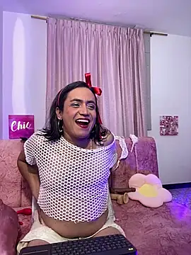 Caticatrina élő XXX-chatje