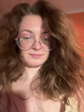 Chat XXX ao vivo de Hii_Adel