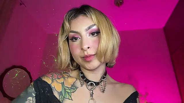 Chat XXX ao vivo de Cinamoonn