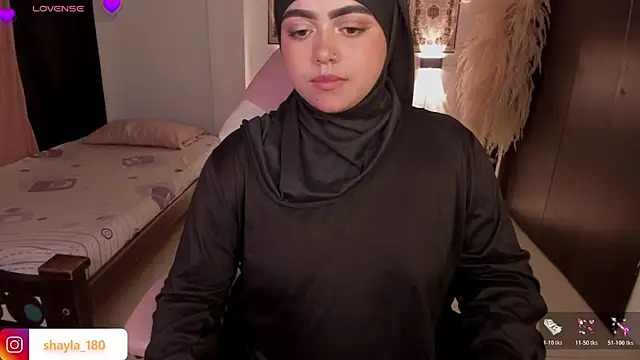 shayla_18's Live XXX Chat