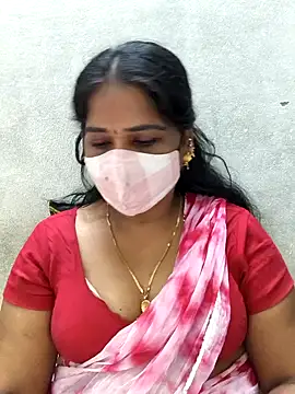 MaaliiiPonuTamil webkamerás műsora