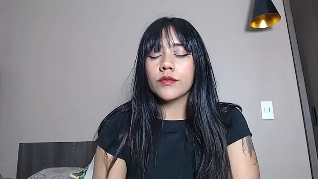 juli_love11n Live XXX chat