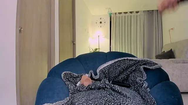 NikaVelvet1: онлайн-секс-чат