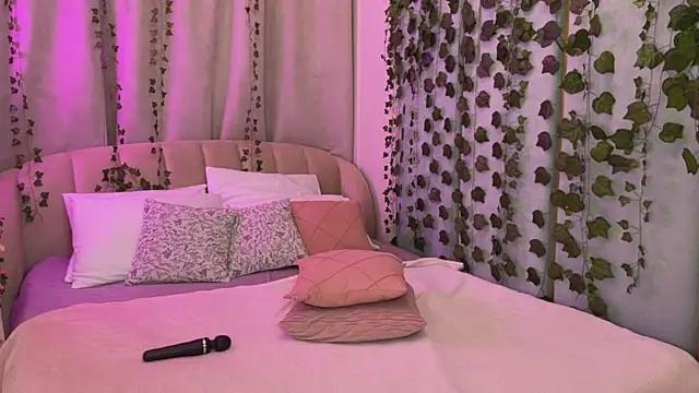 دردشة Love_is_Lola الجنسية المباشرة