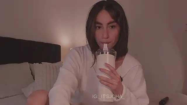 Lovinggirl_'s Live XXX Chat