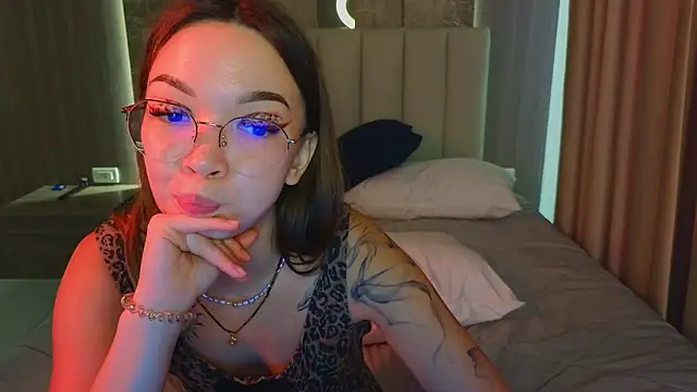 Chat XXX en directo de SusannJohnson