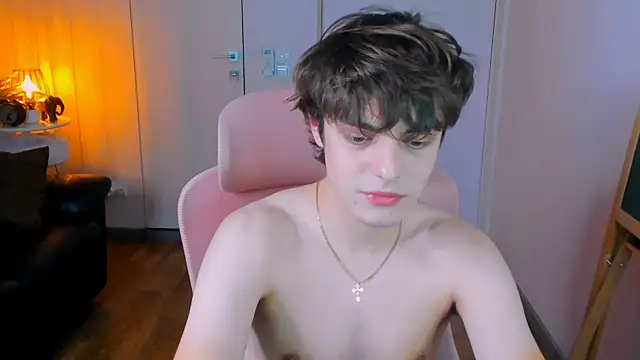 MaxVibeen Live XXX chat