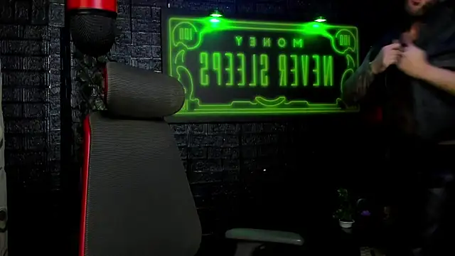 LexHardy Live XXX Chat