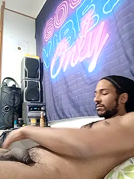 Mikaaa97 现场XXX聊天