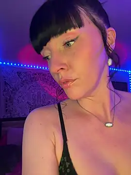 MaciiMayy's Live XXX Chat