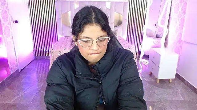 TATTI_TAY – Naživo XXX chat