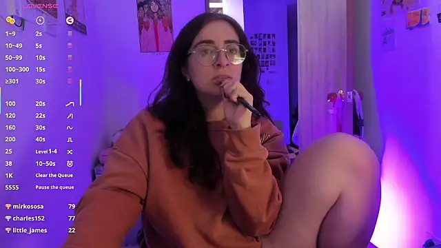 linda_giggle élő XXX-chatje