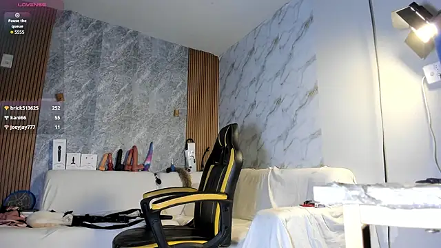 Chica_hot_dirty Obrolan Langsung XXX