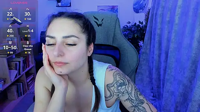 ValeriiMills' Live XXX Chat