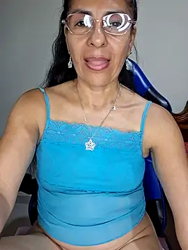 Natasha_50 Live XXX-Chat