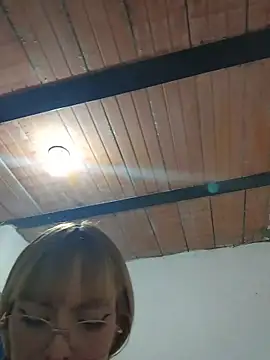 isaneptuneuwu Show in webcam