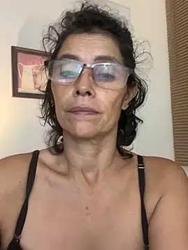 MireyaTorresGu Adlı Modelin Canlı XXX Sohbeti