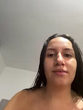 Jullya_x's Live XXX Chat