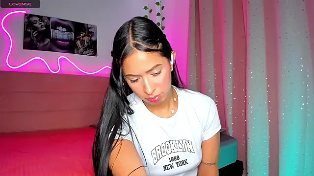 Vickysth Live XXX-Chat