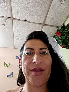 Chat +18 de Lucia_Rios ao vivo