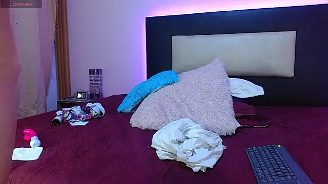 kaylaMinov_ 现场XXX聊天