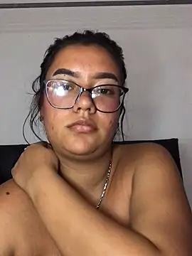 alaana_greey's Webcam Show