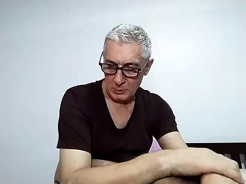 BIGUNCUTHARDCOCK Live XXX-Chat