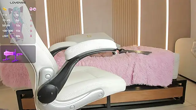 stephany_summer Live XXX-Chat