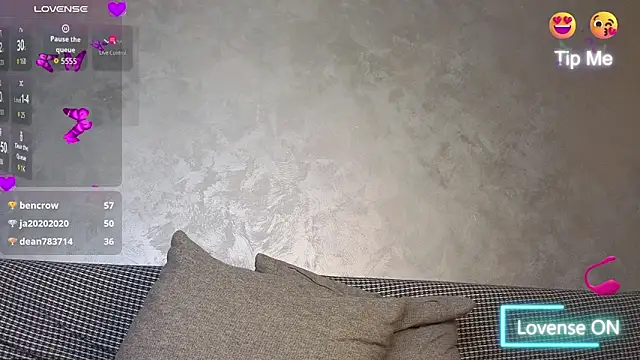 Alessy1 লাইভ XXX চ্যাট