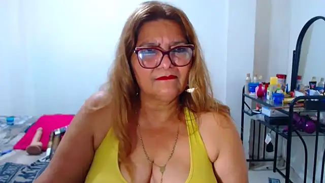 maturehot649 Live XXX Chat