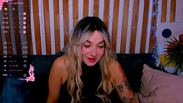 Chat XXX en directo de Emily_Tylerr