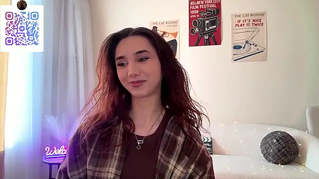 LinaMour Adlı Modelin Canlı XXX Sohbeti