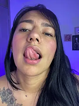 Онлайн чат XXX Doll_Channelx