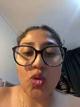 croftsmila 即時 XXX 聊天