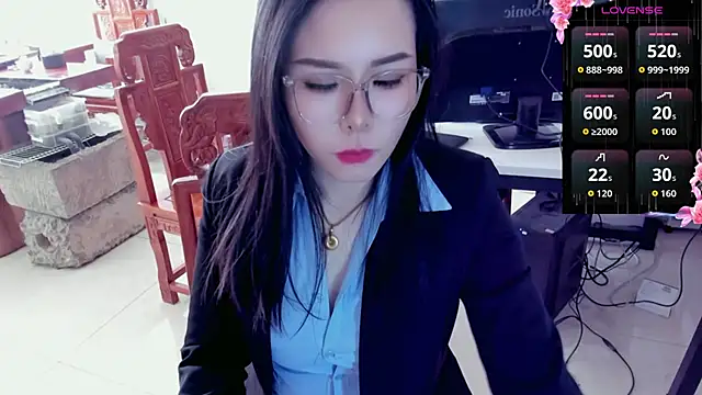 xixiya888 élő XXX-chatje