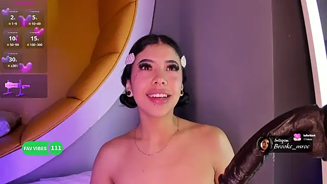 Brooke_monroe Chat XXX live