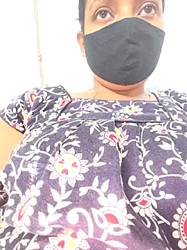 Hot-Tinaa – Naživo XXX chat