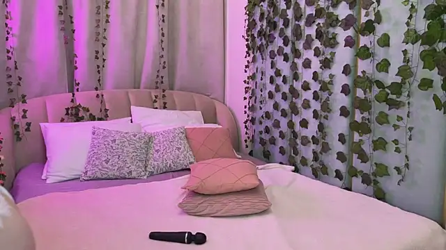 Love_is_Lola Chat XXX in diretta