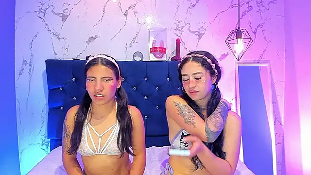 Show modela Dakotaa_Johnson na web-kameri