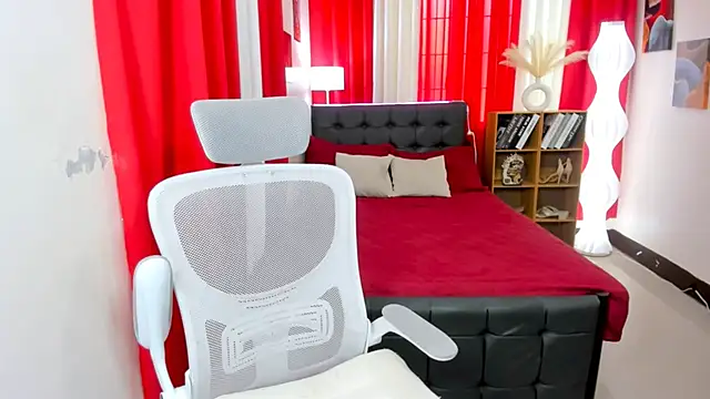 hotjessieempress webcam show