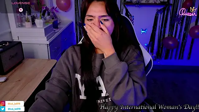 ImLui_lu Adlı Modelin Canlı XXX Sohbeti