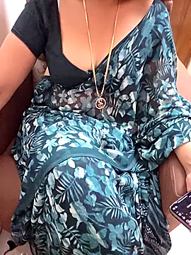 Czat XXX na żywo – Roja-Telugu777