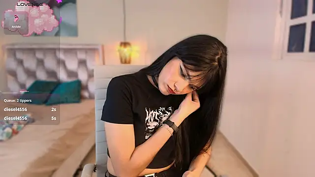 aisha_sakina লাইভ XXX চ্যাট