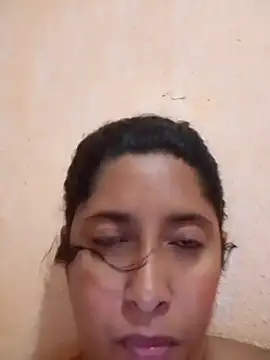 hotanianin Live XXX chat