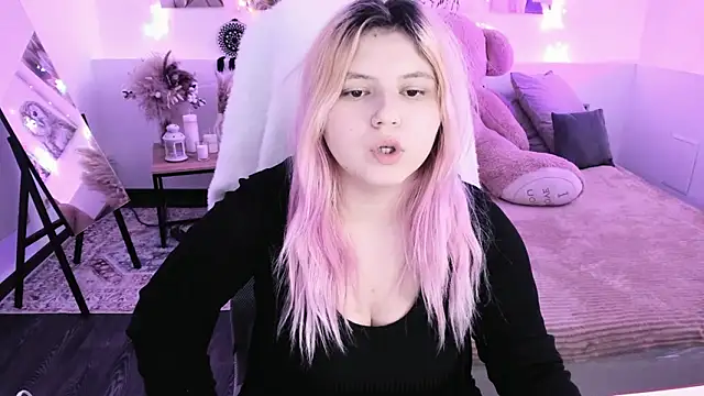 DiaAngell: онлайн-секс-чат