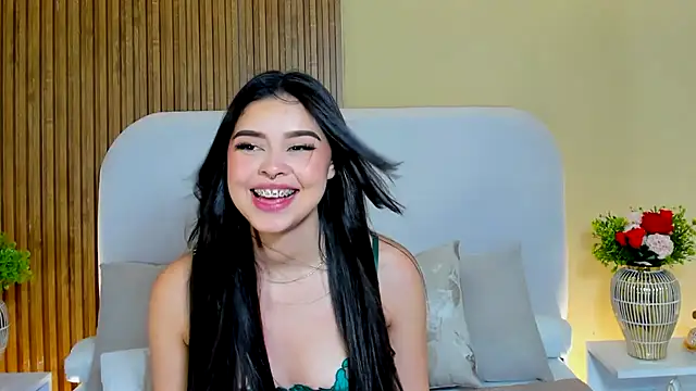 CristalMayson's Live XXX Chat