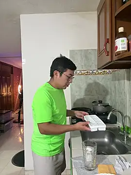 andrewmhilton_ 现场XXX聊天