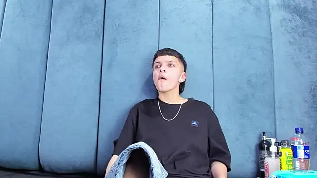 Megan_Thompson_: απευθείας συνομιλία ΧΧΧ