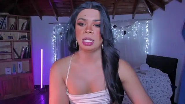 Show de CuteRomi na webcam