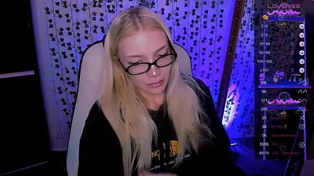 AnyaTaylor_ Live XXX Chat